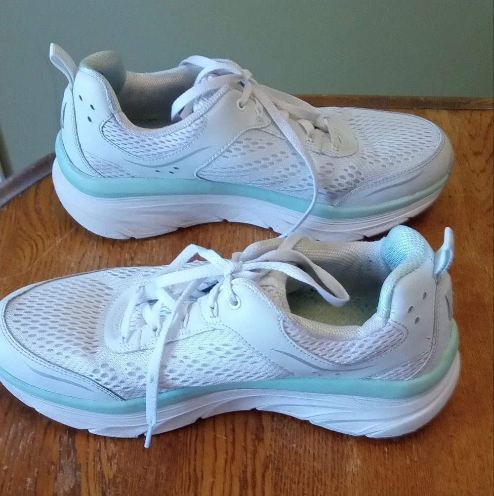 Skechers White and Green Athletic Shoes with Breathable Design